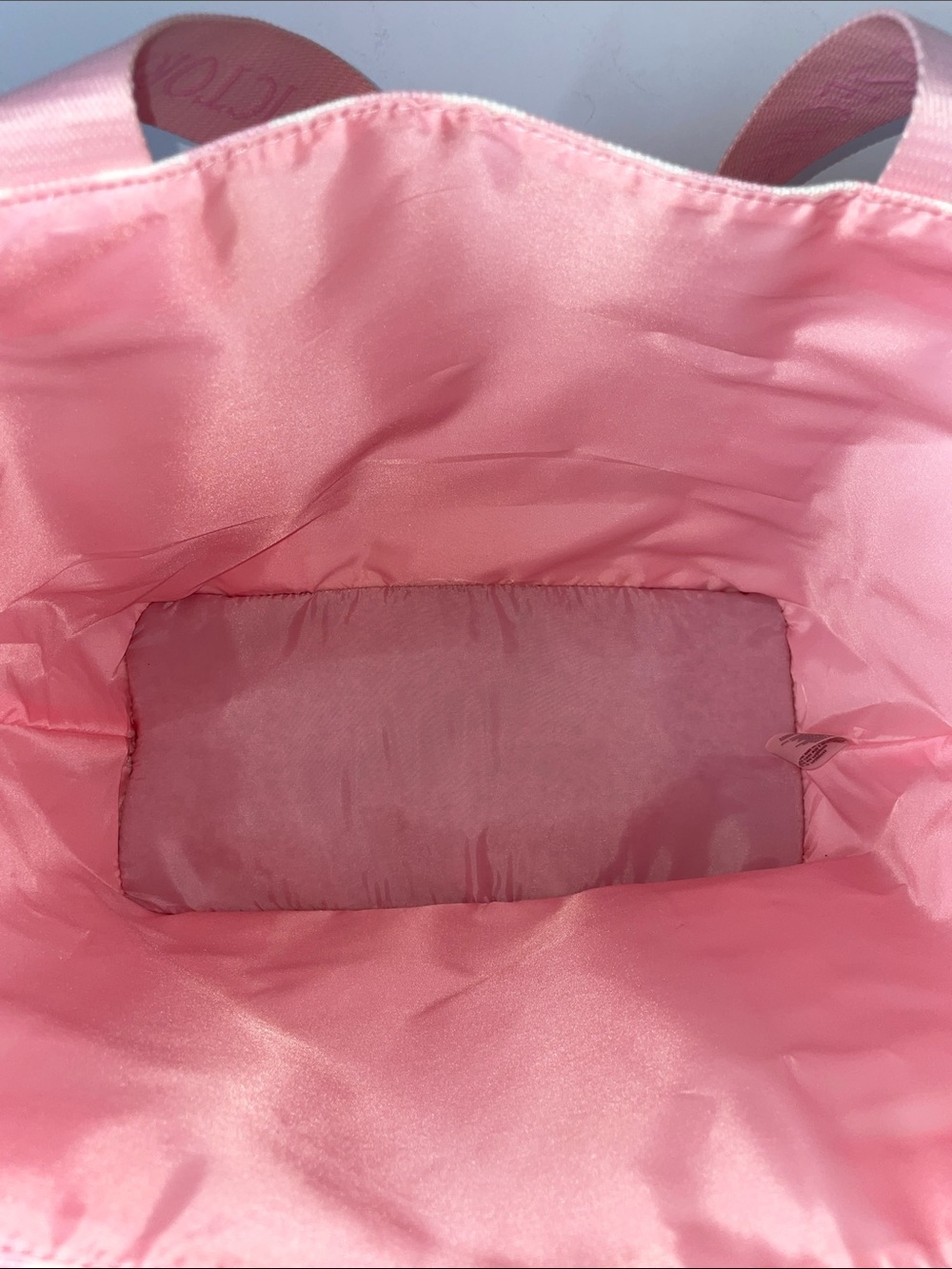 NWT Victoria’s Secret Striped Pink Insulated Lunch Tote/Bag. - Picture 2 of 6